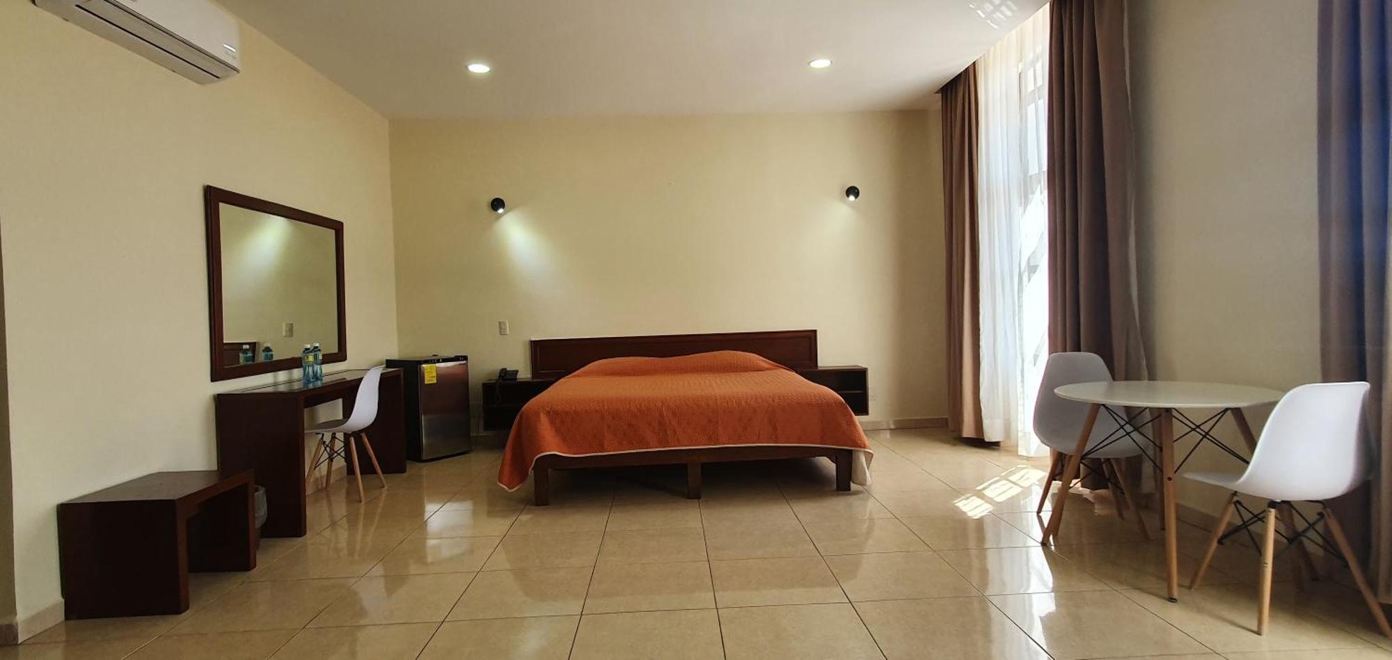 Hotel Fiesta Altena Tepatitlan de Morelos Luaran gambar