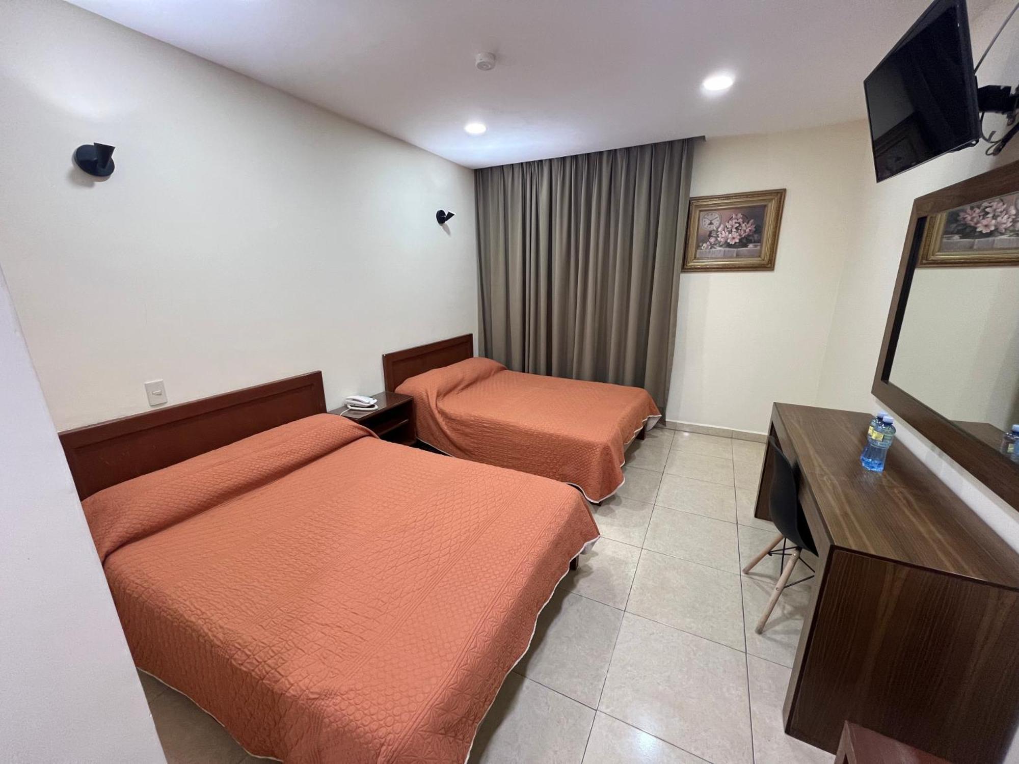 Hotel Fiesta Altena Tepatitlan de Morelos Luaran gambar