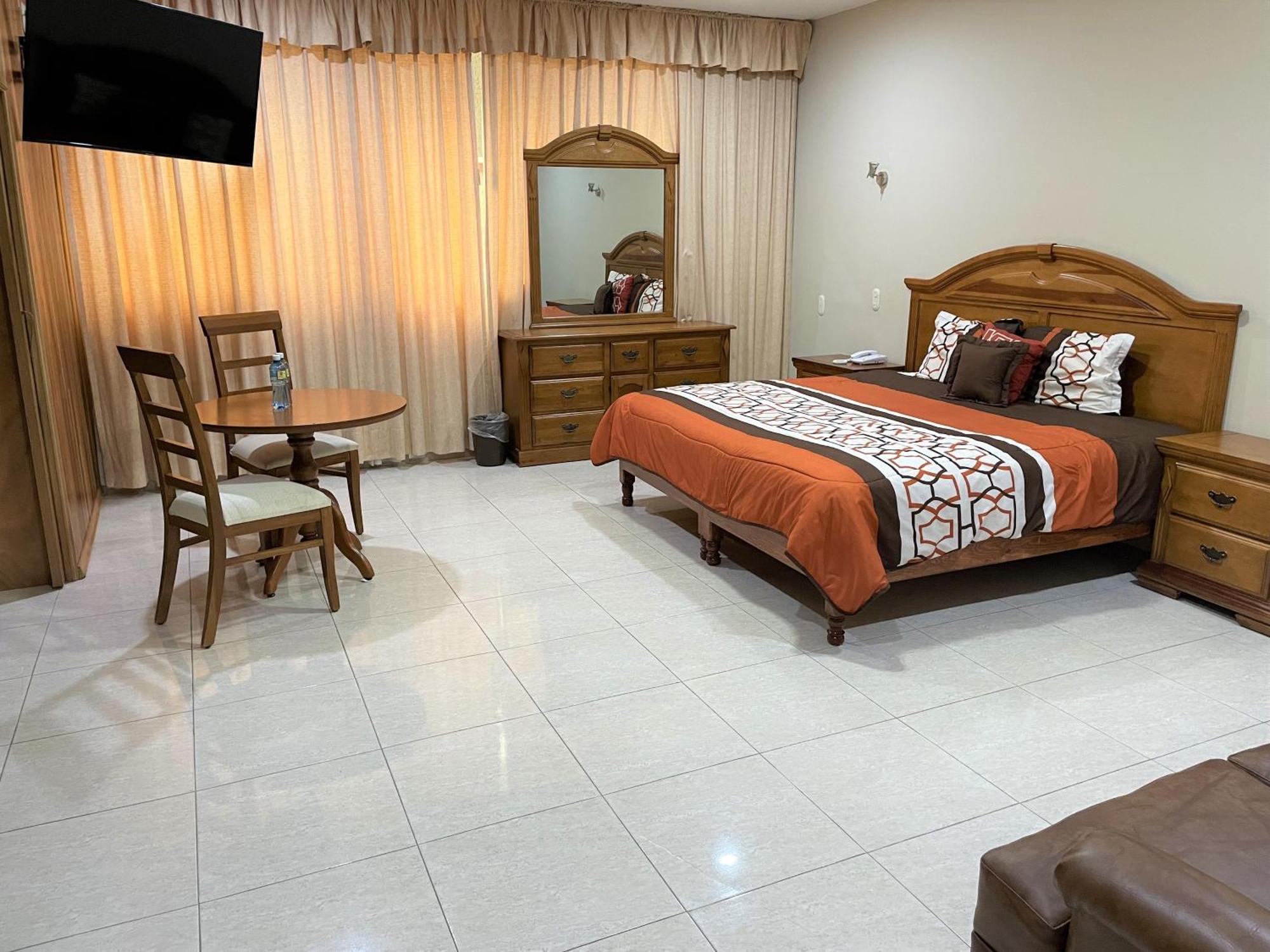Hotel Fiesta Altena Tepatitlan de Morelos Luaran gambar
